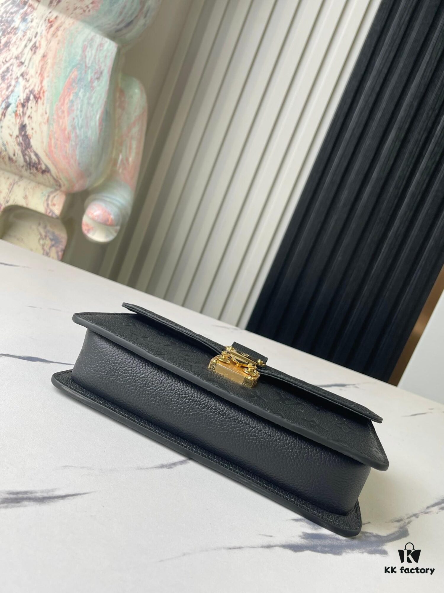 Top-tier Original Order Exclusive Real Shot M82637 Black Full Leather Embossed Wallet On Chain Metis Chain Bag M82836 82637 Black Embossed