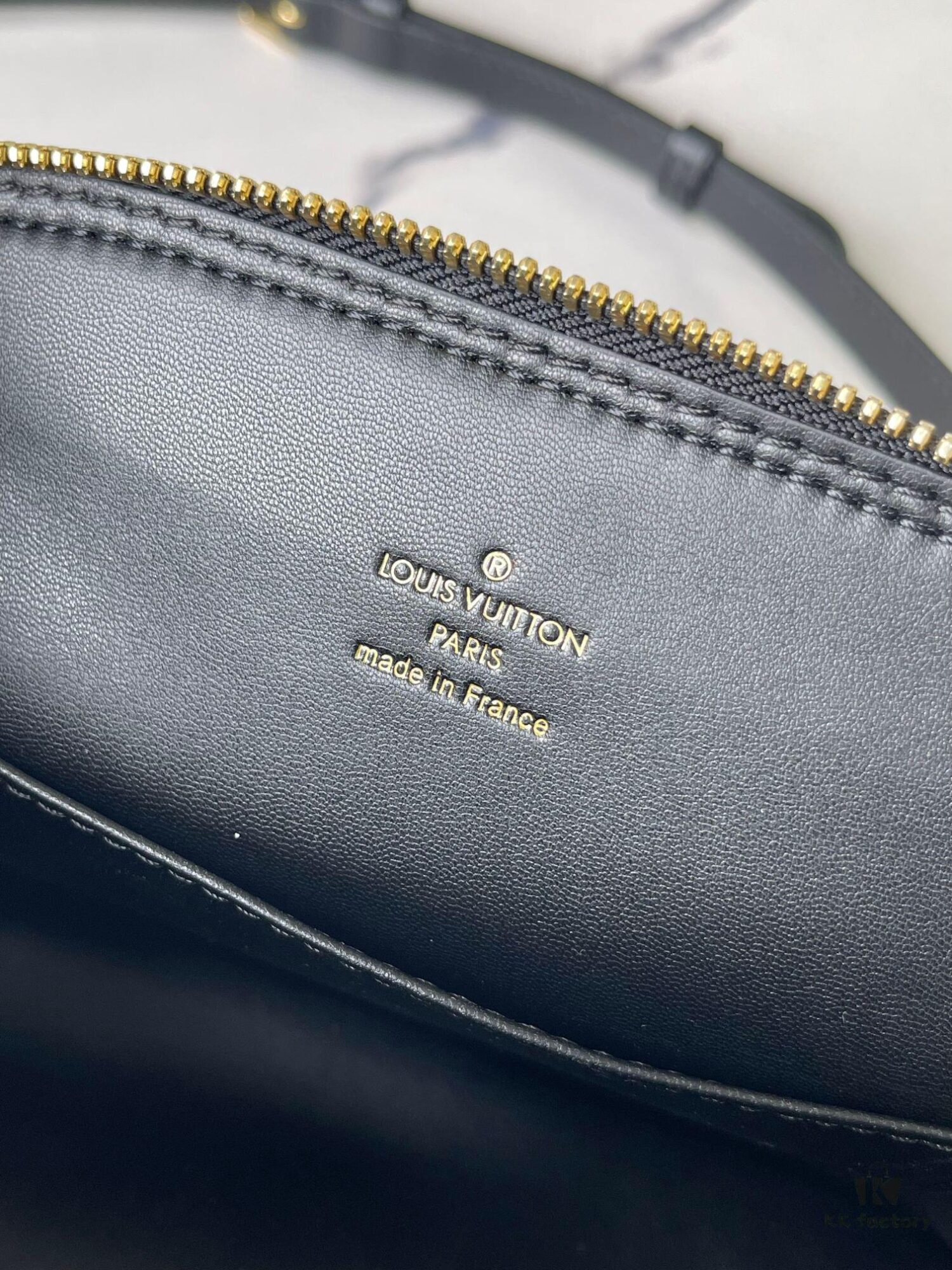 M23576 Gradient Quilted Full Leather Shell Bag Series Alma BB Handbag