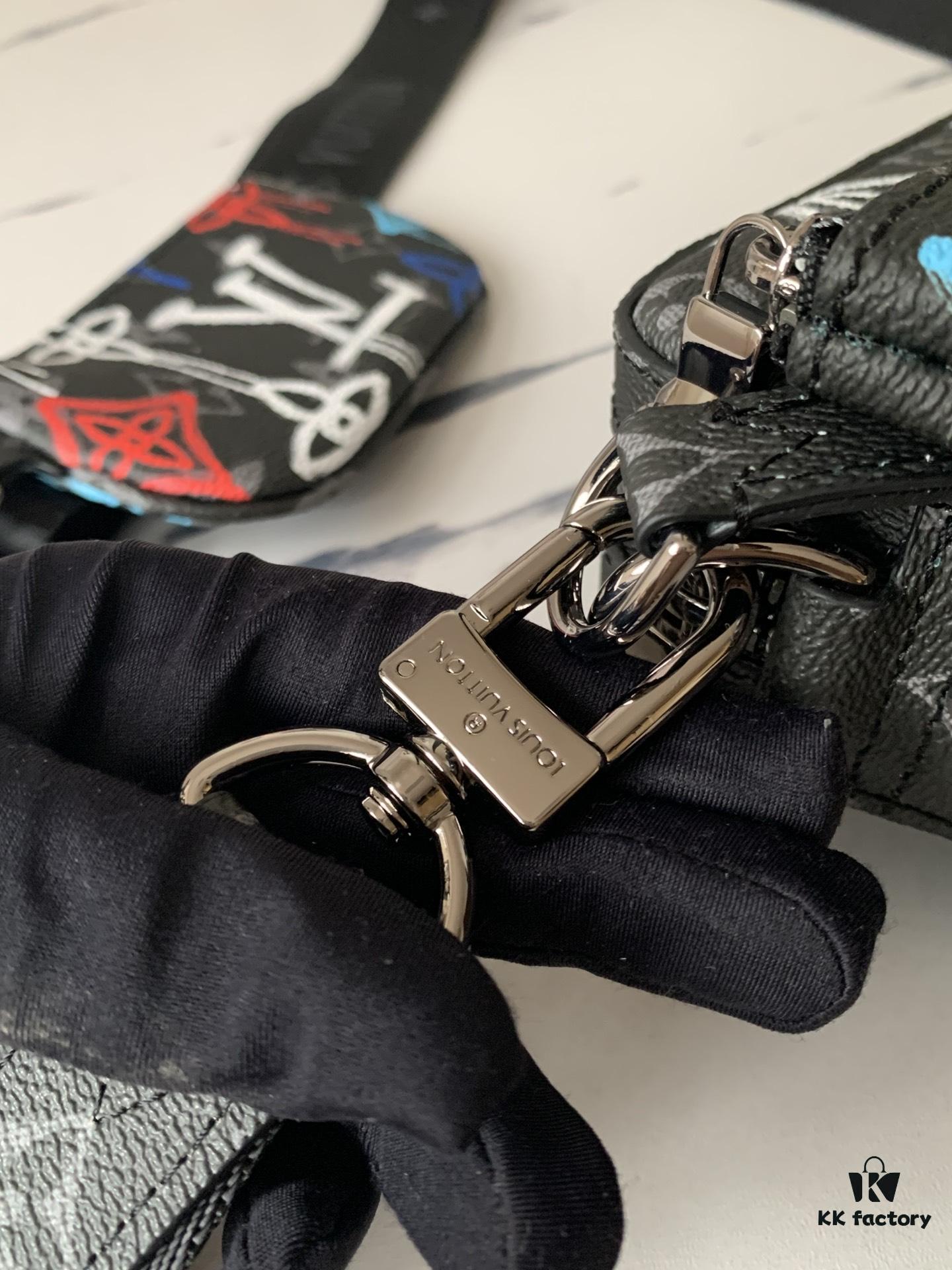 Top-tier Original Replica, Exclusive Real-shot: M21396 Trio Messenger Bag Unveils the Trendy Charm of Damier Spray