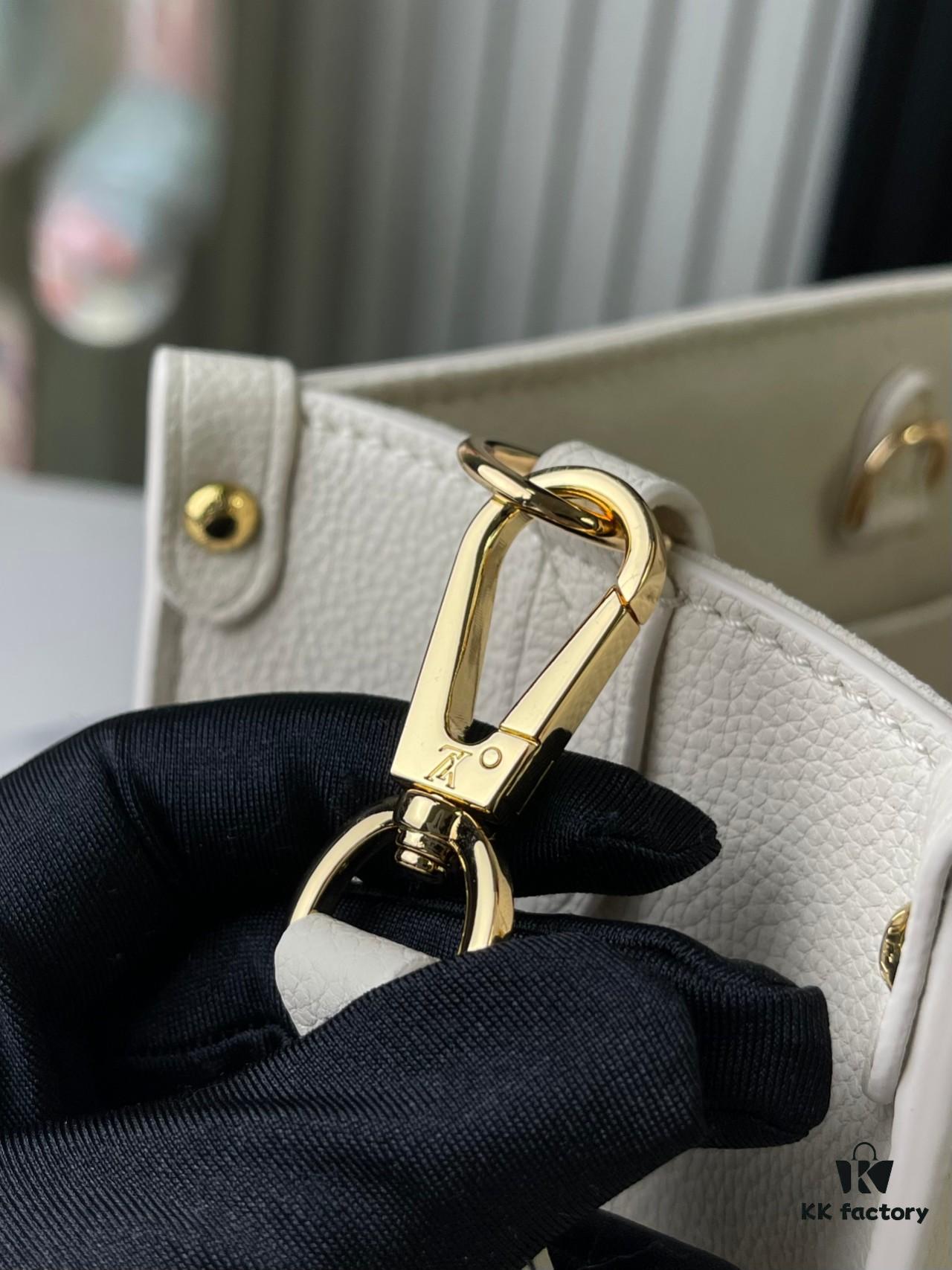 Top-tier Original Order, Exclusive Real Photos: M23637 White Full Leather Square Bag Series Lock & Go Handbag M22311
