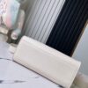 Top-tier Original Order, Exclusive Real Photos: M23637 White Full Leather Square Bag Series Lock & Go Handbag M22311