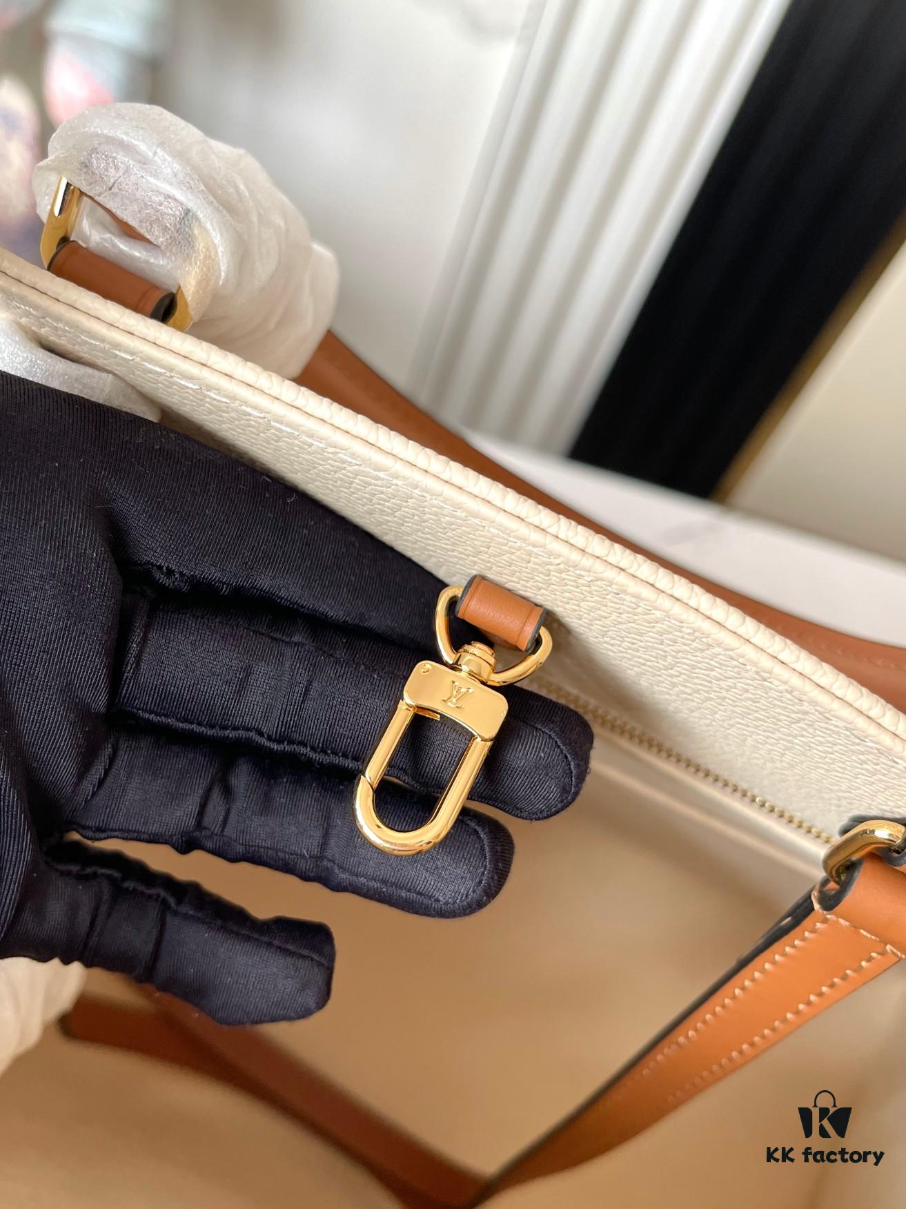 Top-Grade Full-Grain Leather, Exclusive Real Photos: M45933 White Beige Matelassé, Mama Bag Series M45081 Milky White M44925 Black Size: 41.0 x 34.0 x 19.0 cm Louis Vuitton Onthego Large Tote