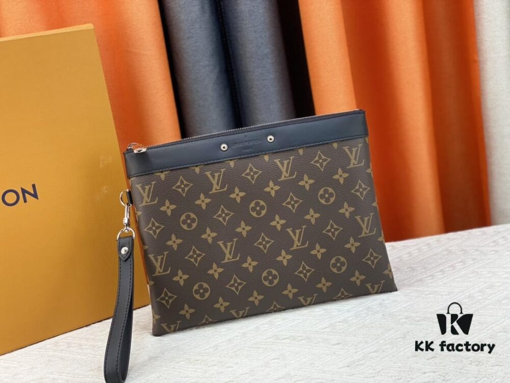 M81848 M81569 M82079 Exclusive Real Shot! To-Go Handheld Bag from Louis Vuitton's Late 2022 'Room with a View' Collection