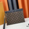 M81848 M81569 M82079 Exclusive Real Shot! To-Go Handheld Bag from Louis Vuitton's Late 2022 'Room with a View' Collection