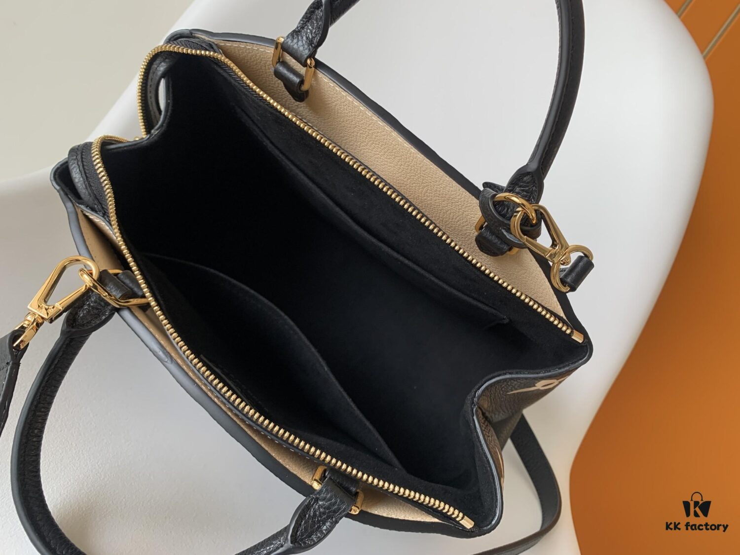 Petit Palais Handbag in Grained Leather with Monogram Flower and LV Initials