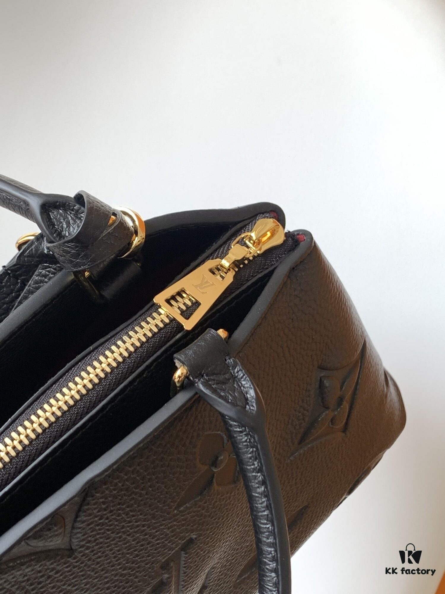 Petit Palais Handbag in Grained Leather with Monogram Giant Print