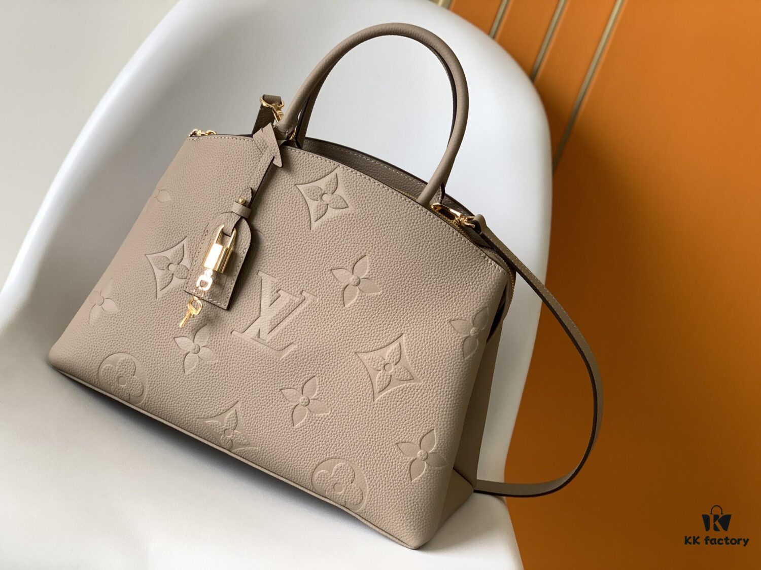 Petit Palais Handbag in Grained Leather with Monogram Flower Embossing