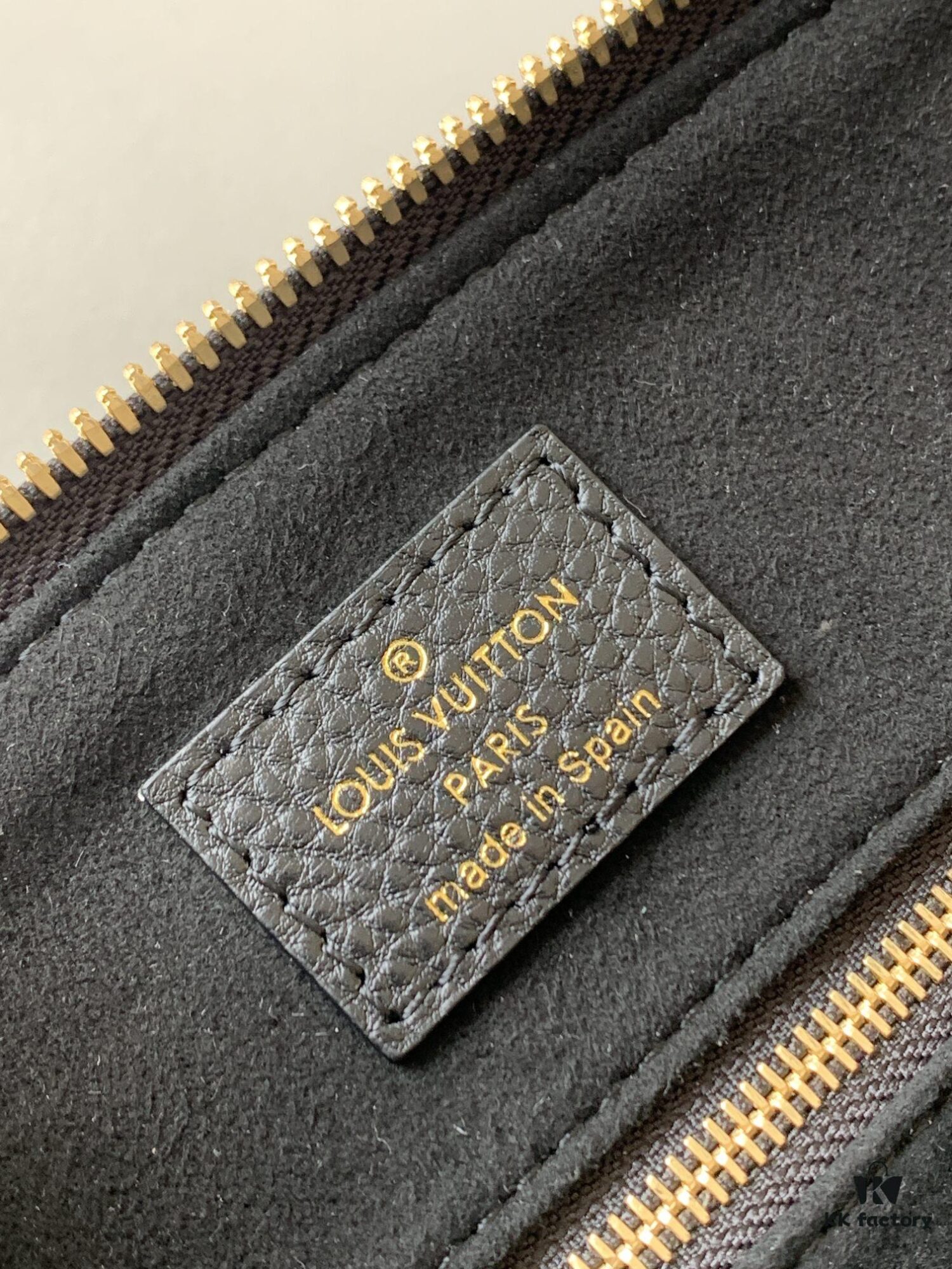 Petit Palais Handbag in Grained Leather with Oversized Monogram Flower and LV Initials