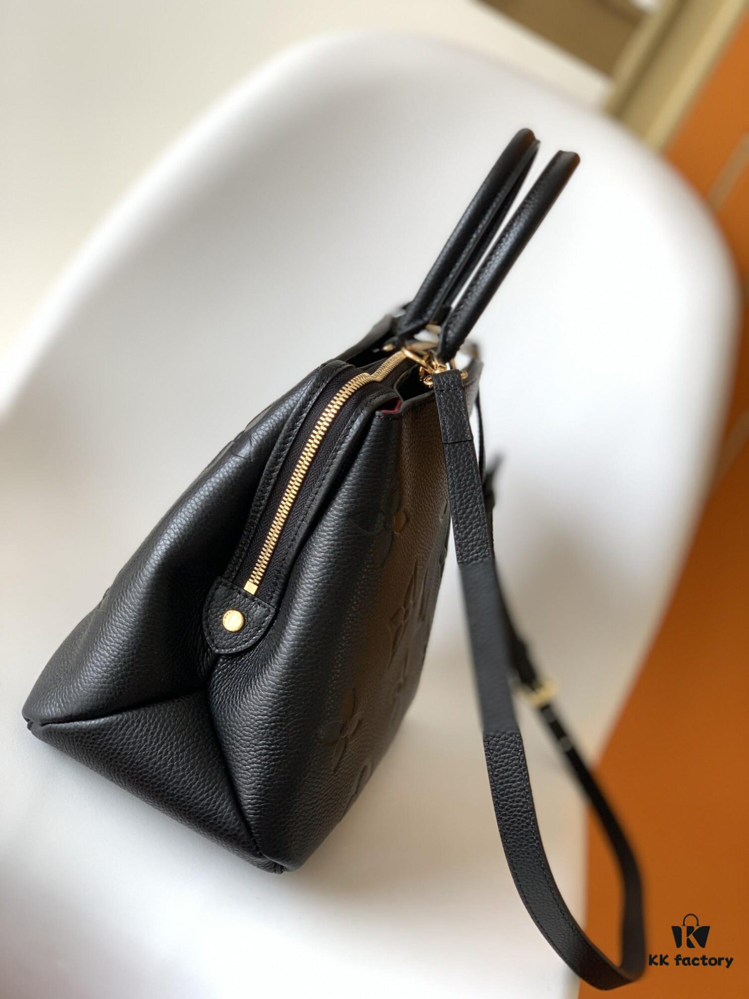 Top Quality Original Order Exclusive Real Shot Petit Palais Handbag