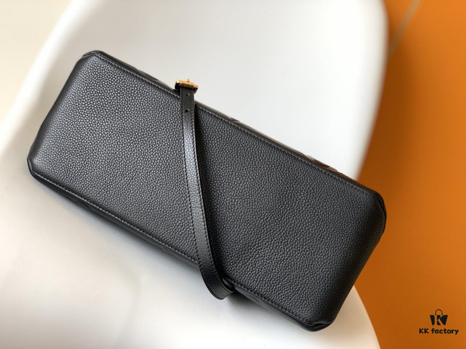 Top Quality Original Order Exclusive Real Shot Petit Palais Handbag