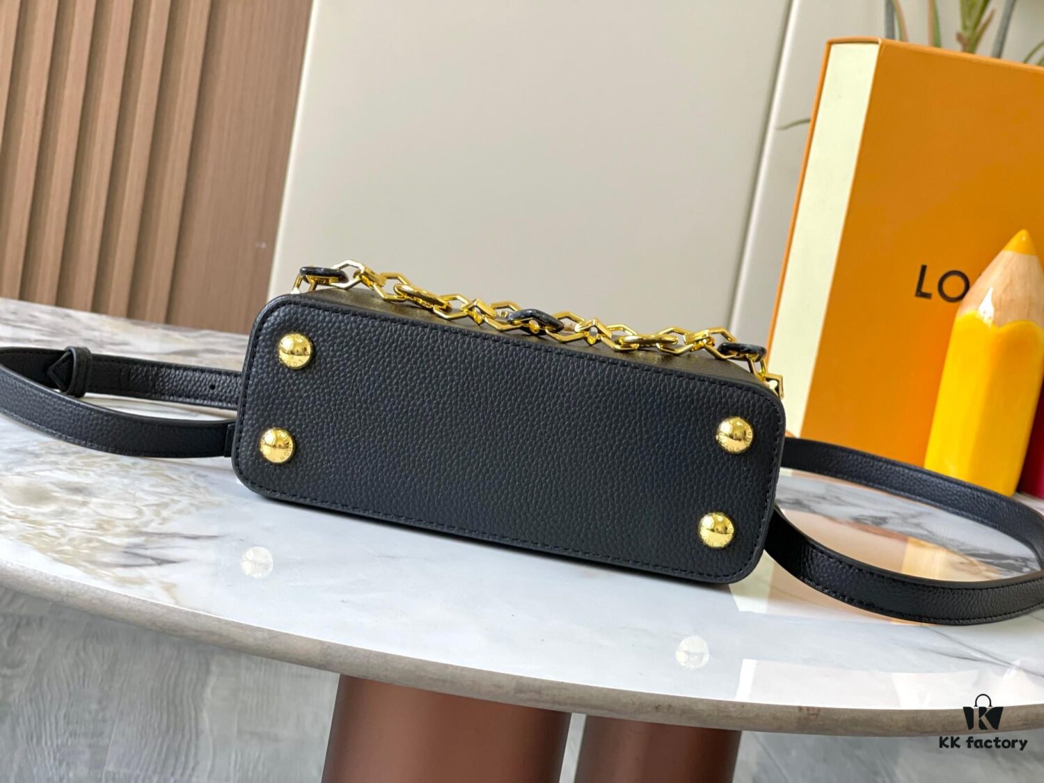 Top-Quality Original M14393 Black Capucines East West Mini Handbag