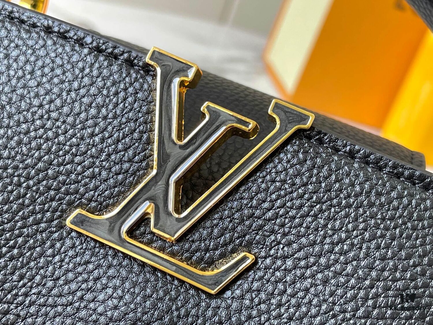 Top-Quality Original M14393 Black Capucines East West Mini Handbag