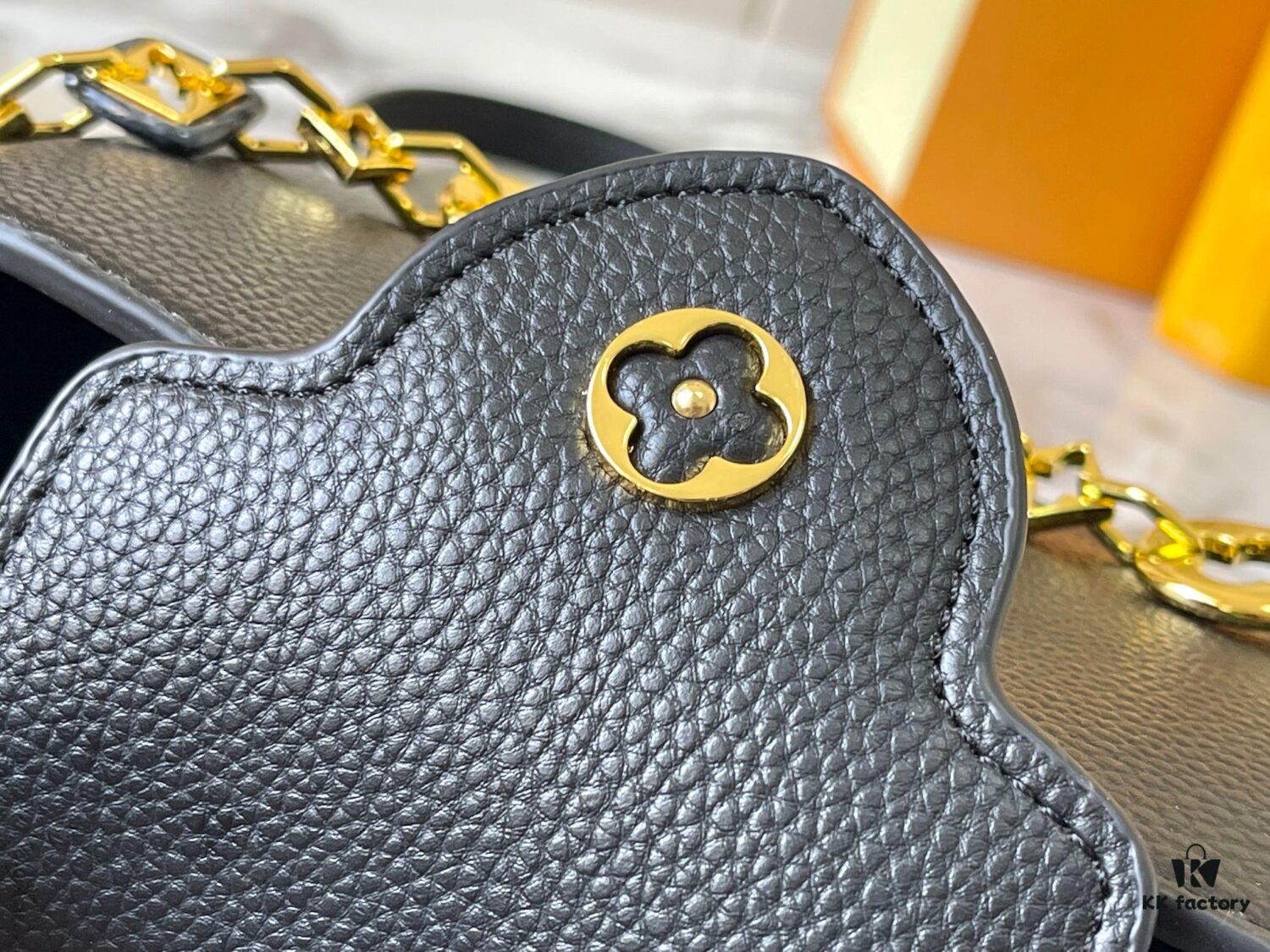 Top-Quality Original M14393 Black Capucines East West Mini Handbag