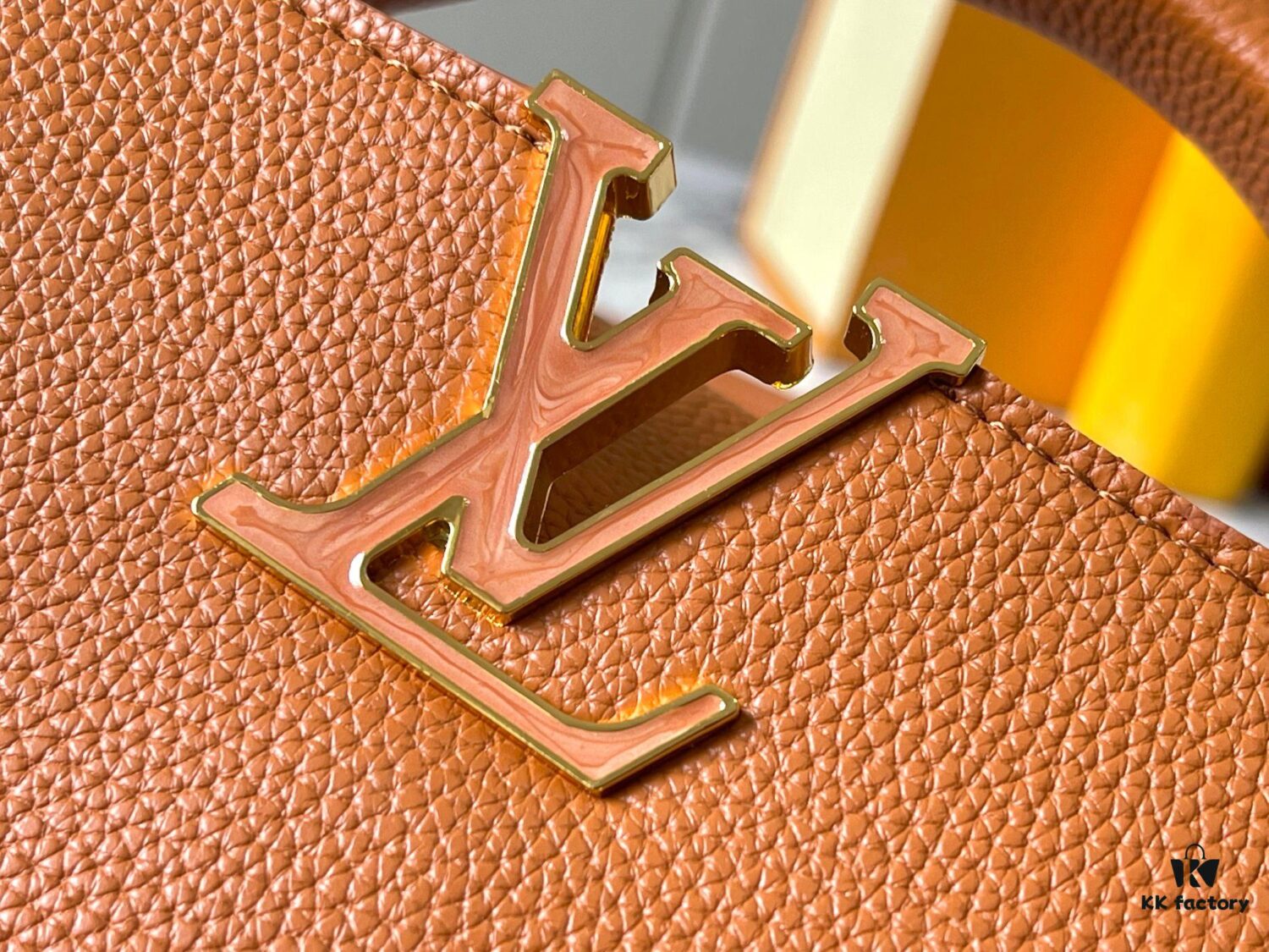 Guangzhou Stock Top Quality Original M14393 Brown Capucines East West Mini Handbag