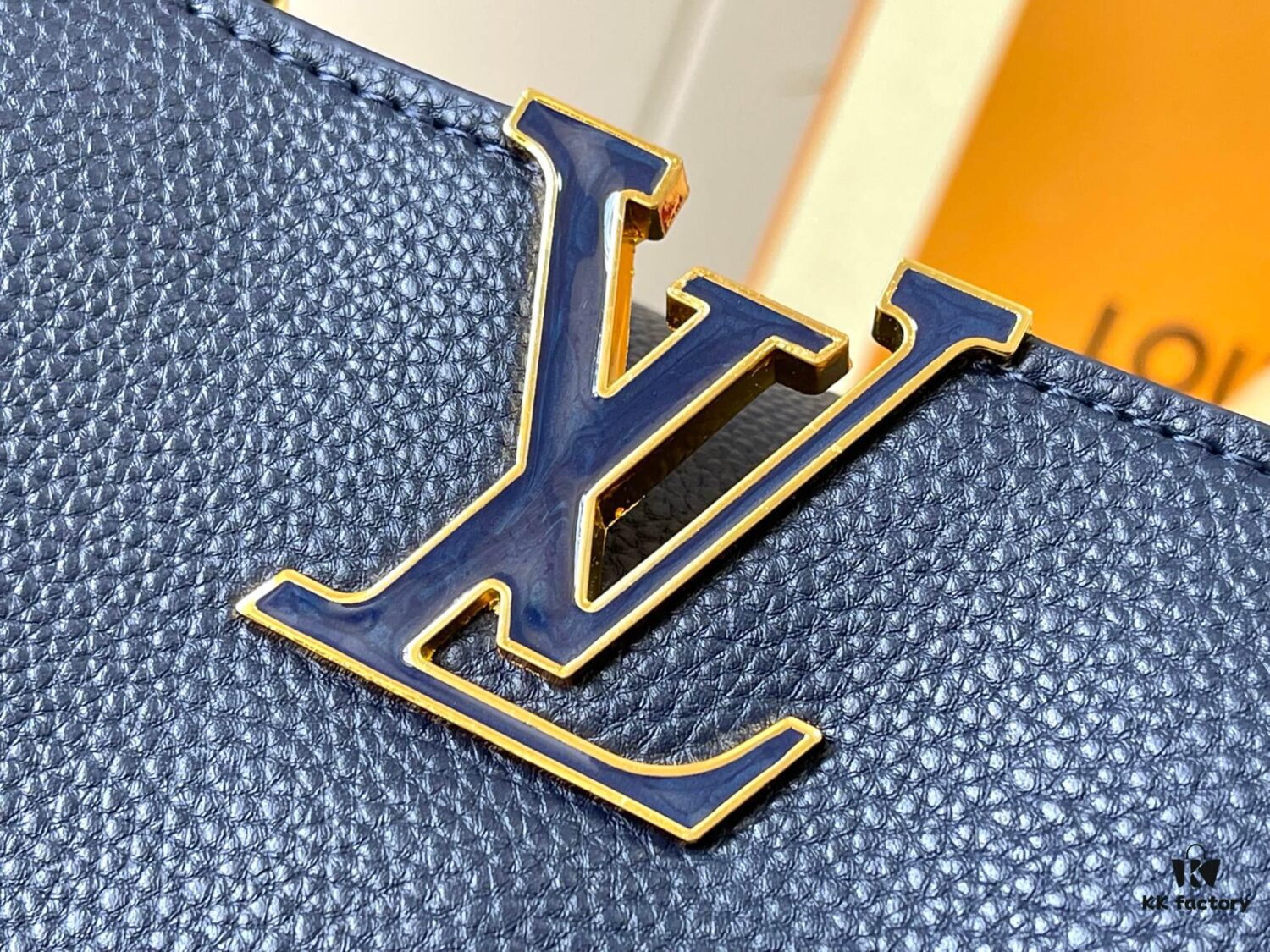 Guangzhou Stock Top Quality Original M14971 Blue Capucines BB Handbag