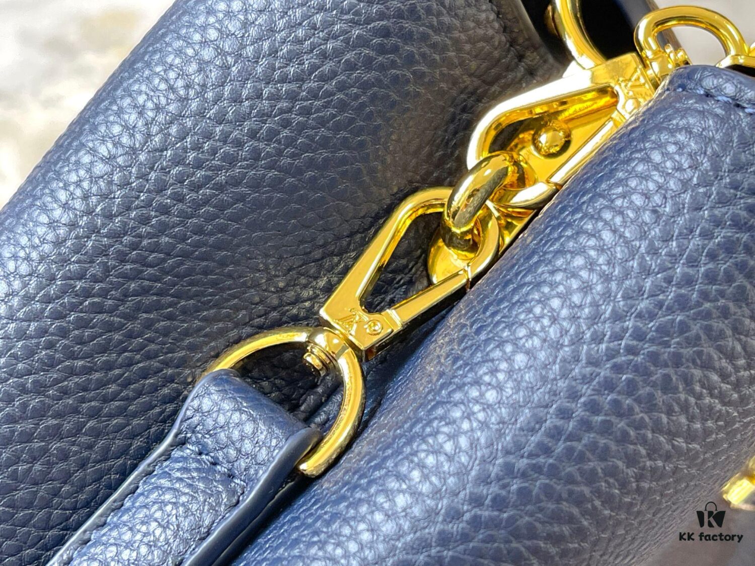 Guangzhou Stock Top Quality Original M14971 Blue Capucines BB Handbag