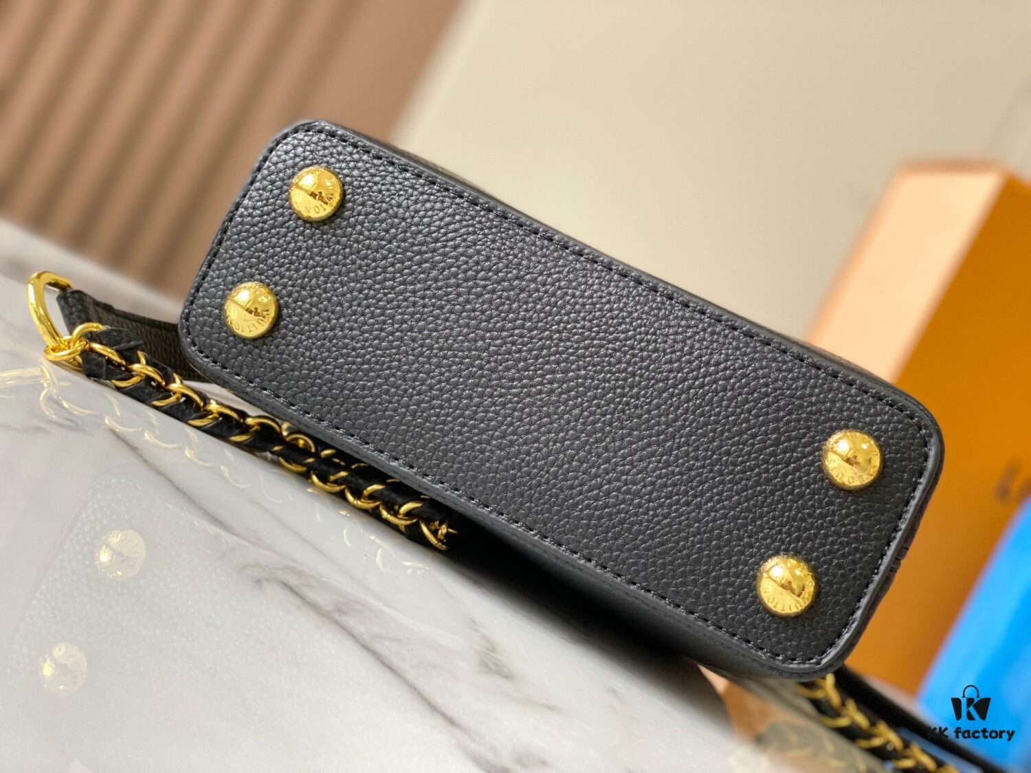 Upgraded M23082 Black