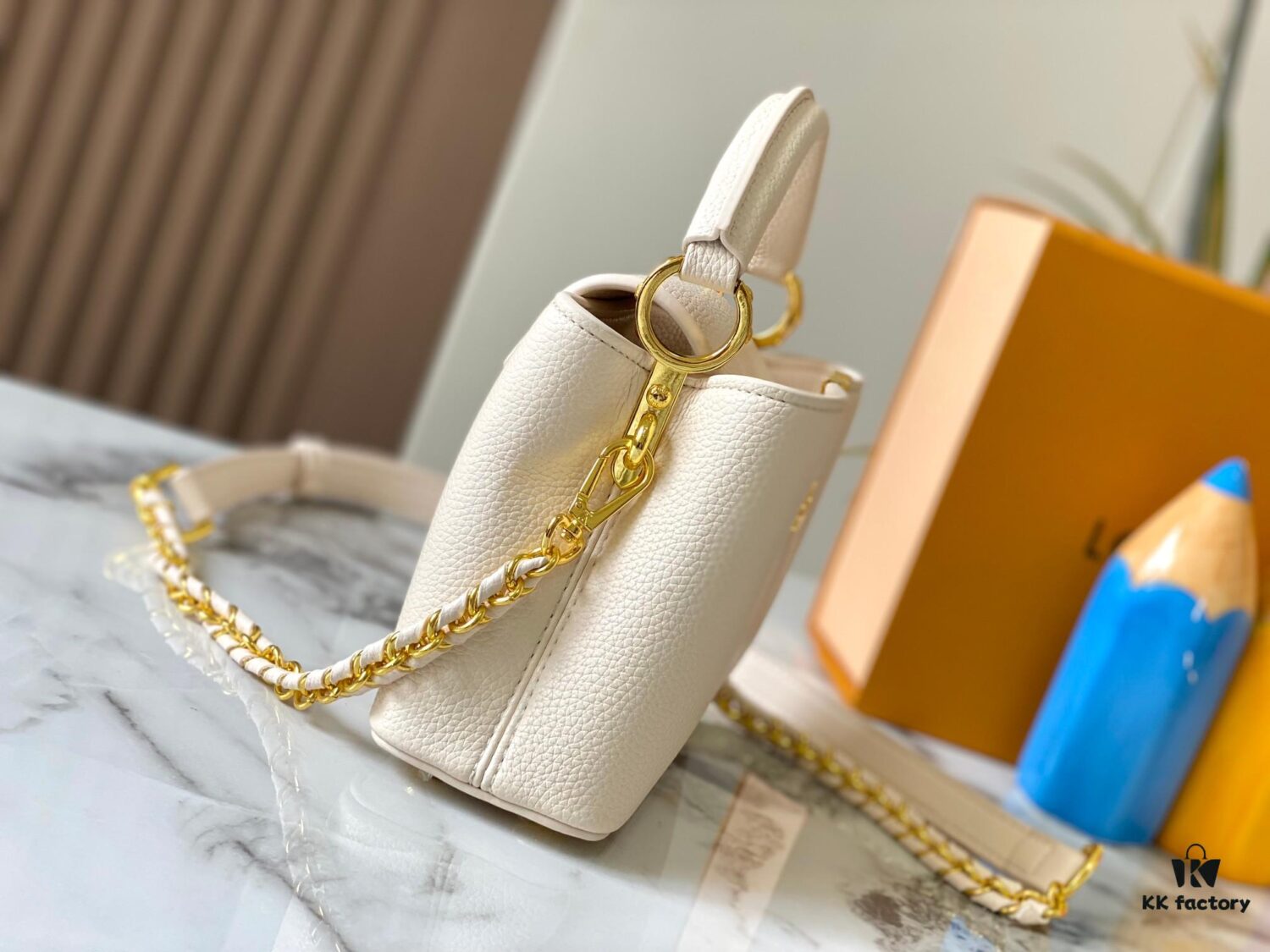 Upgraded M23082 White