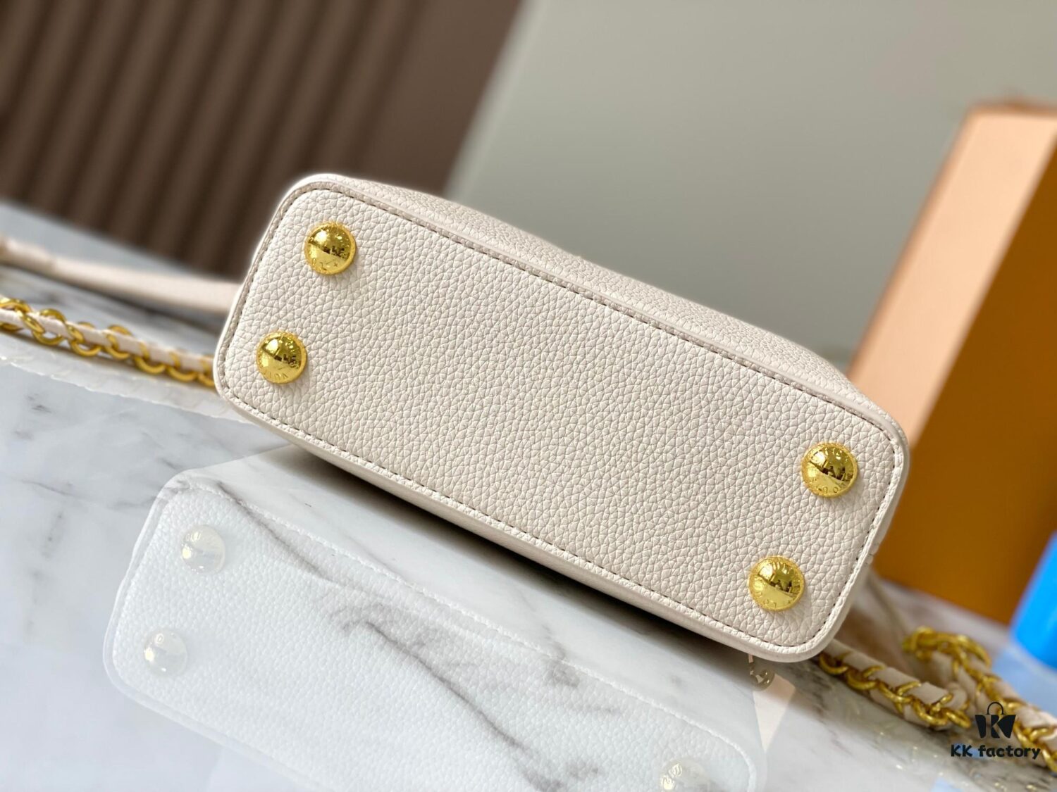 Upgraded M23082 White