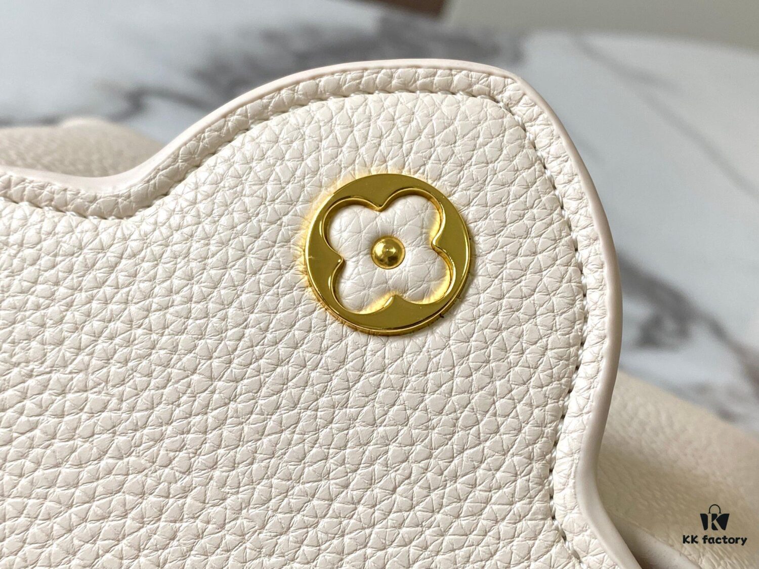 Upgraded M23082 White