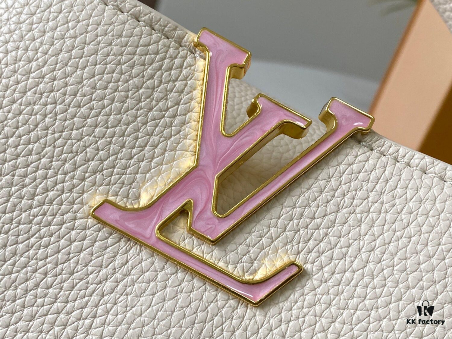 Upgraded M23082 White