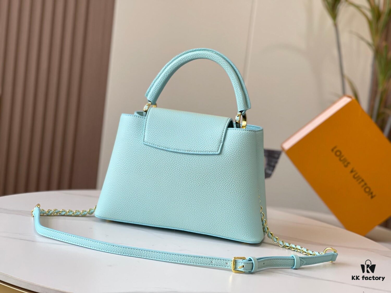 Upgraded M20841 Stellar Pearl Green Shell Button Capucines MM Handbag