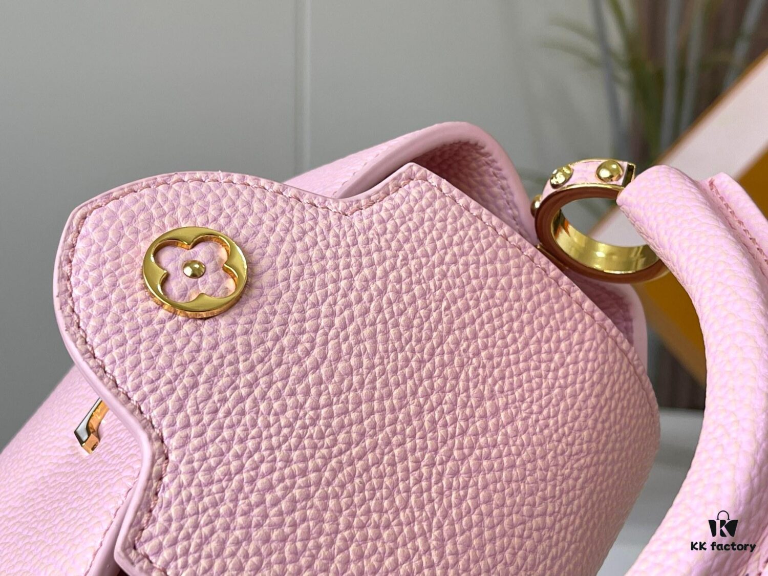 Upgraded M59850 Stellar Pearlized Powder with Mother-of-Pearl Buttons