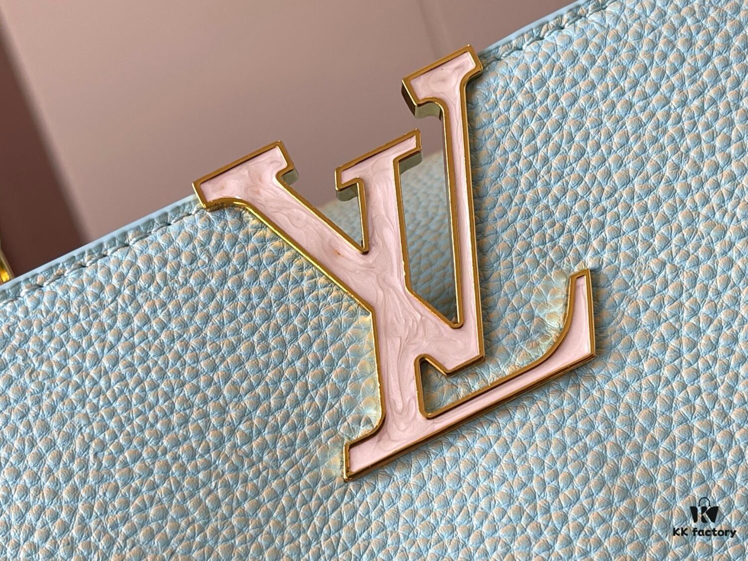 Upgraded M59868 Stellar Pearl Green Shell Button Capucines BB Bag