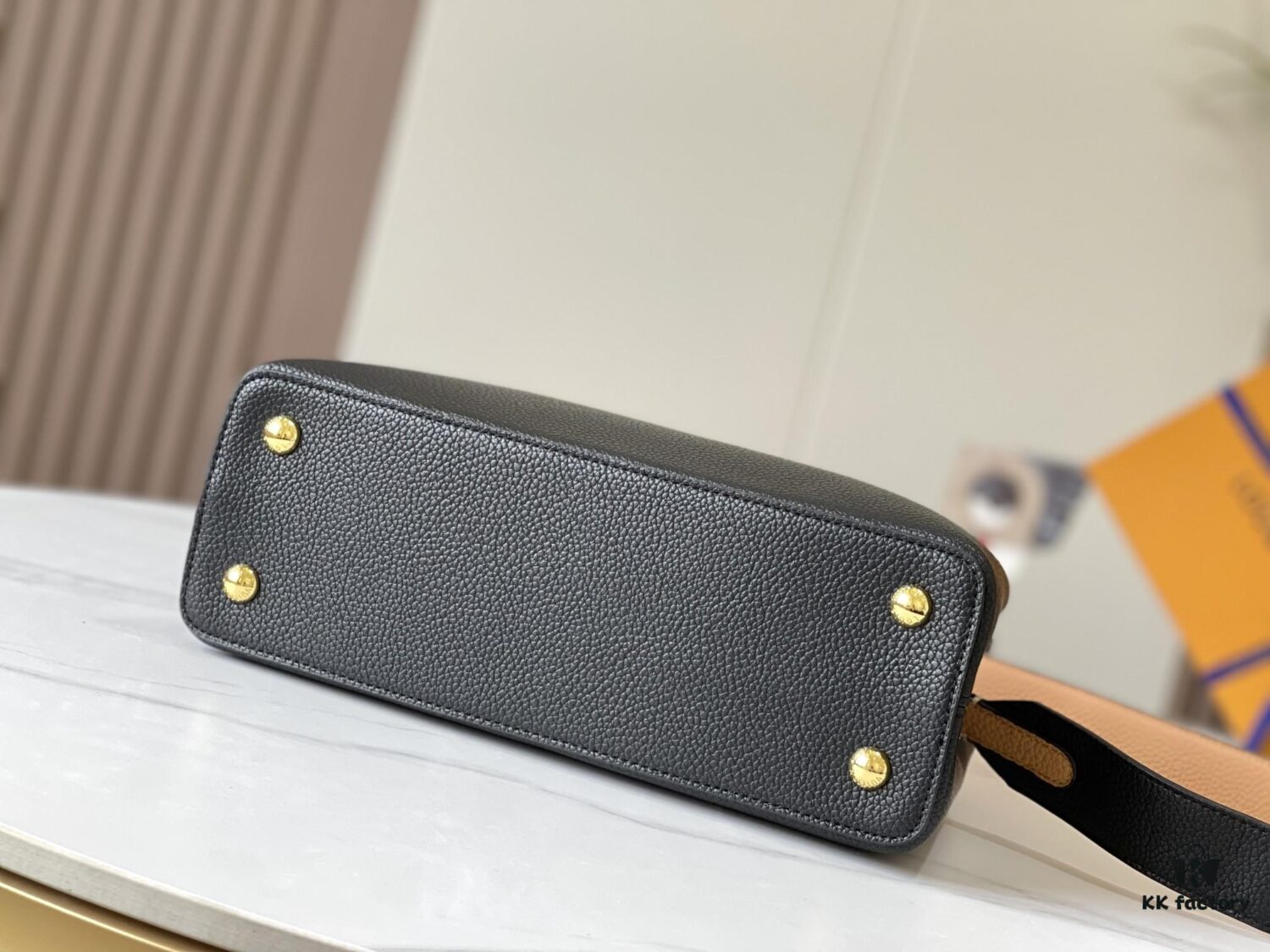 Upgraded Version 💋 M59466 Black with Beige Gold Hardware