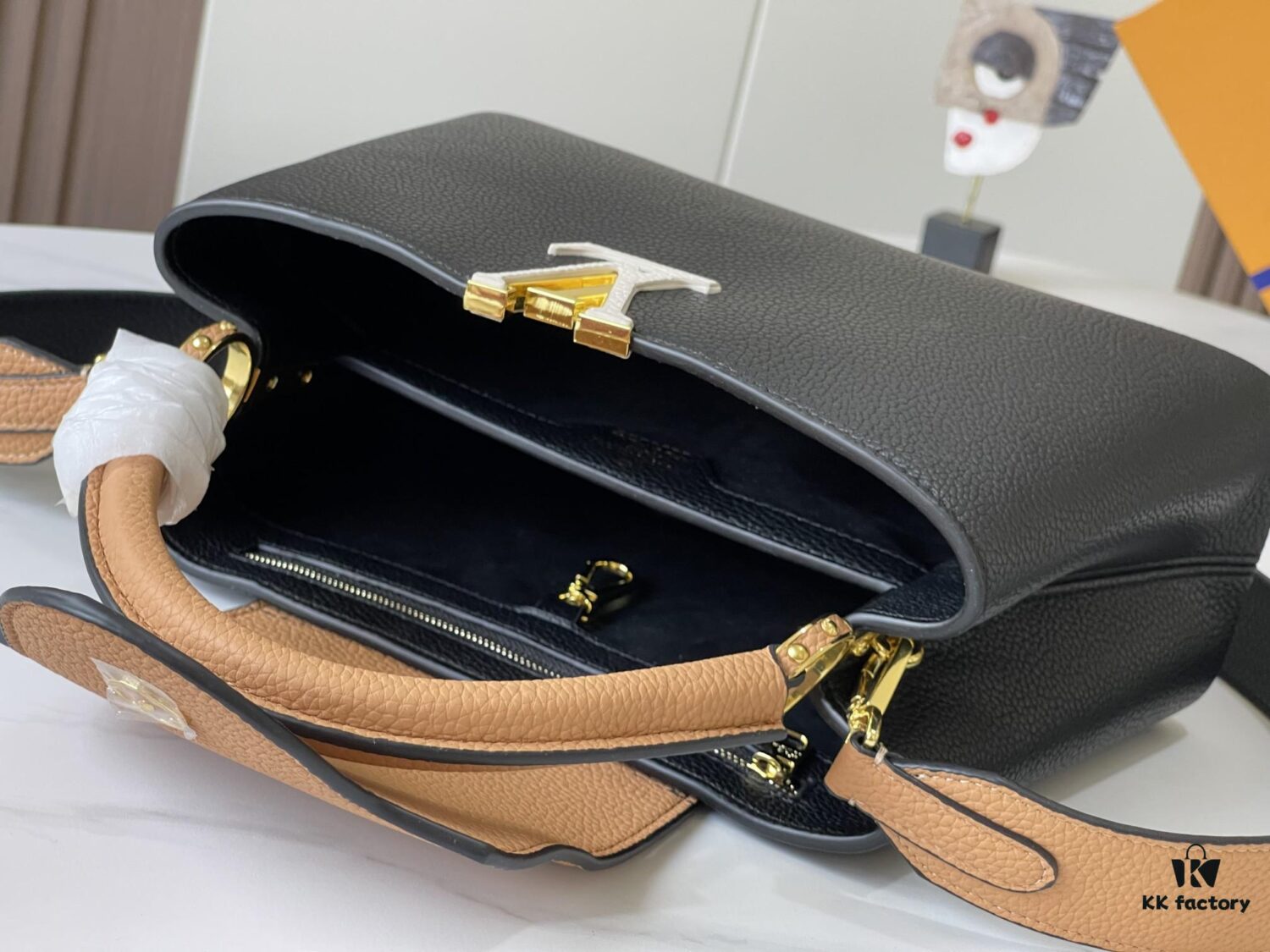 Upgraded Version 💋 M59466 Black with Beige Gold Hardware