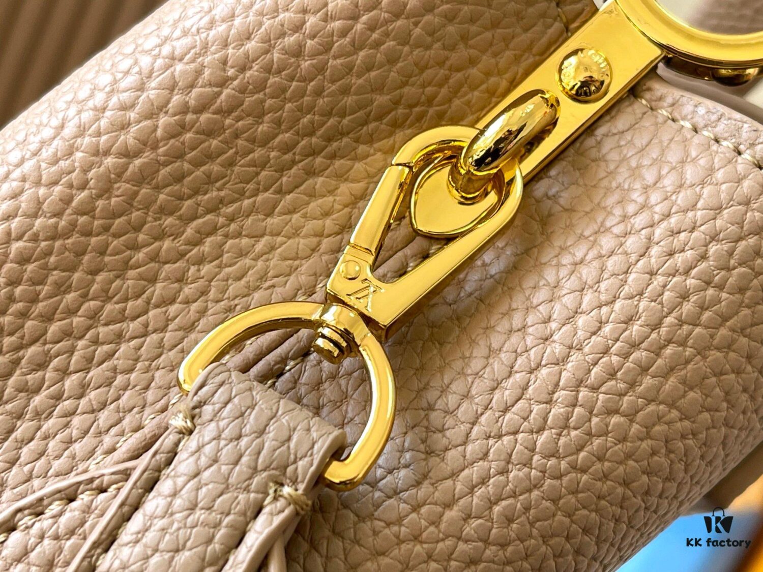 Upgraded M23765 Beige and White Mother-of-Pearl Flower Crown Capucines Handbag