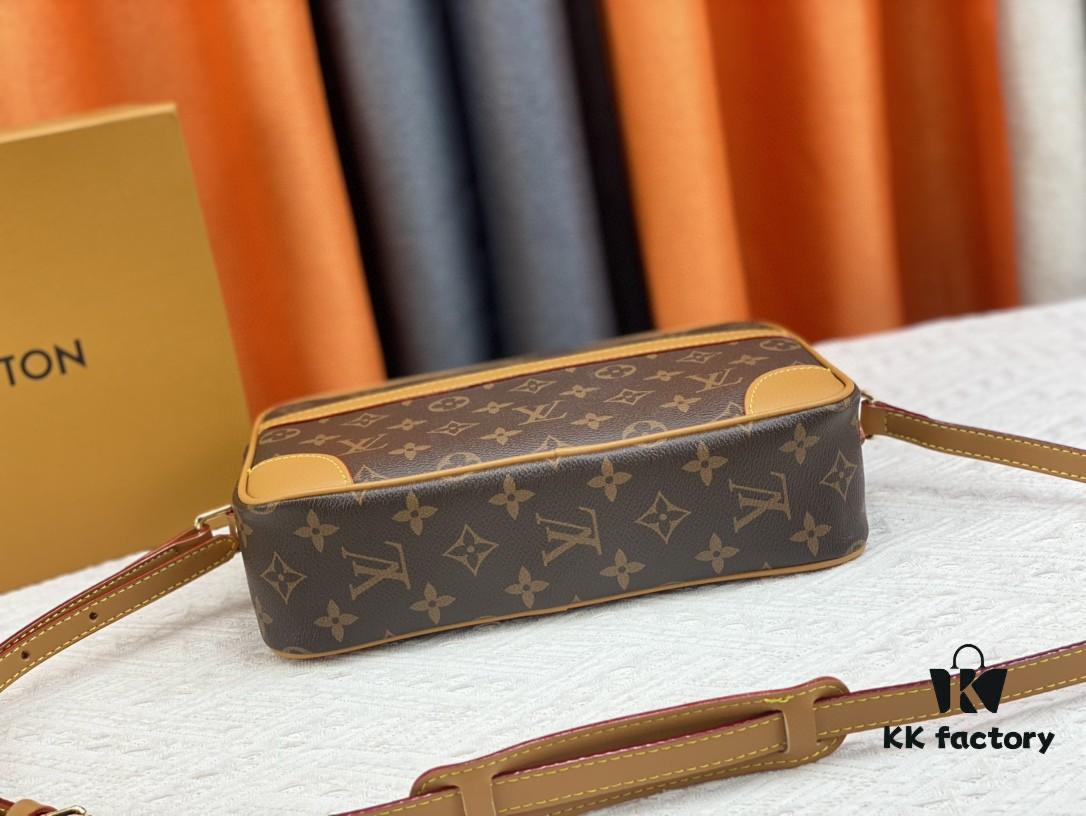 Top Quality Original LV Classic Crossbody Bag, Model No. M51274, Monogram Pattern, Small Square Design with Adjustable Full-Grain Leather Shoulder Strap