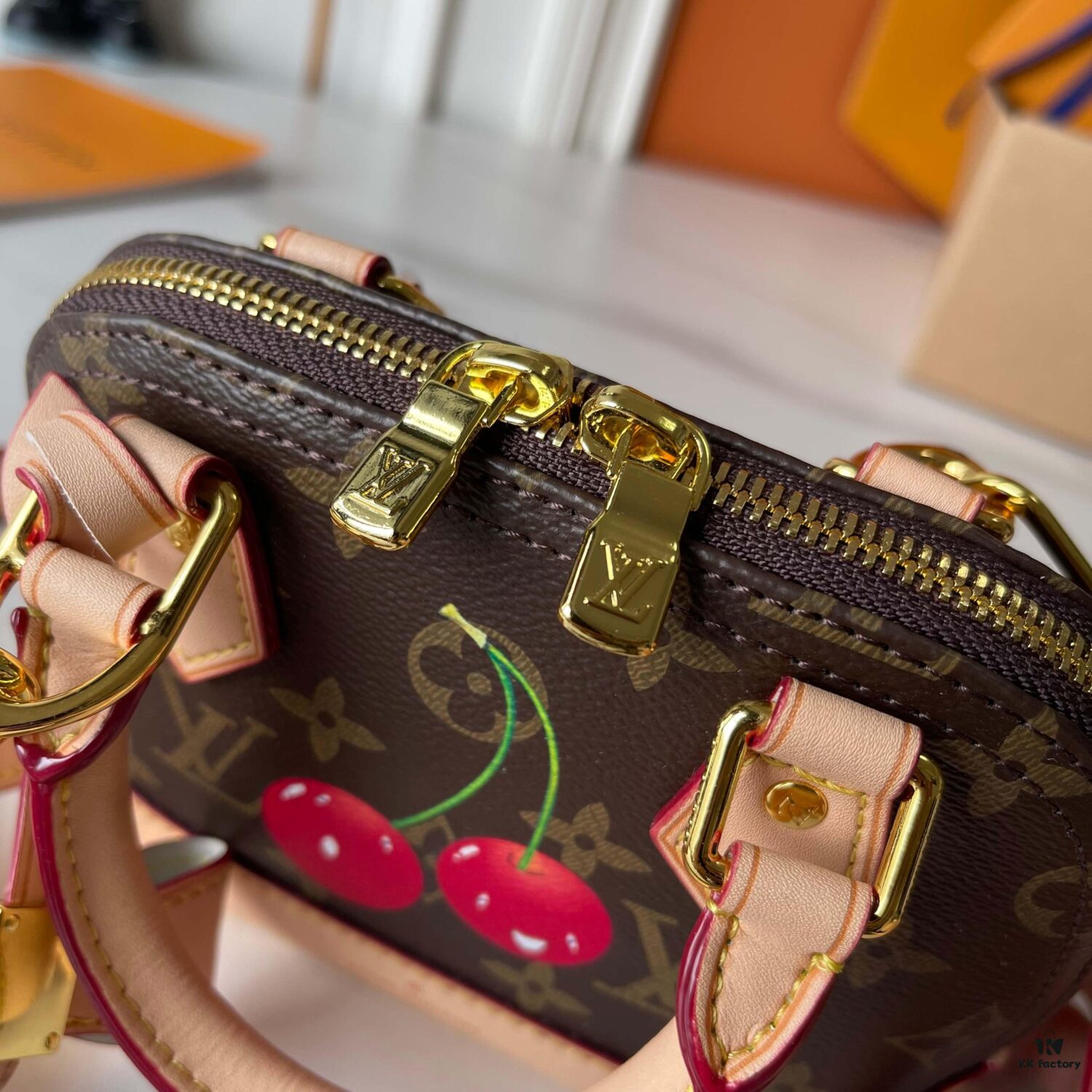 Upgraded Version 170 180 【LV x TM Nano Alma】 M13416 53152 Cherry M82717 M90611 M13104 This Nano Alma Bag Combines Monogram Coated Canvas with Cowhide Leather Trims, Featuring the Iconic Cherry Pattern from the Louis × Takashi Murakami Collaboration Series. The Top Handle and Detachable Adjustable Shoulder Strap Offer Multiple Carrying Options, While the Interior Compartment Fits Everyday Essentials Such as a Short Wallet and Large Smartphone.