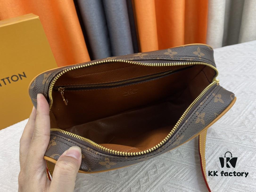 Top Quality Original LV Classic Crossbody Bag, Model No. M51274, Monogram Pattern, Small Square Design with Adjustable Full-Grain Leather Shoulder Strap