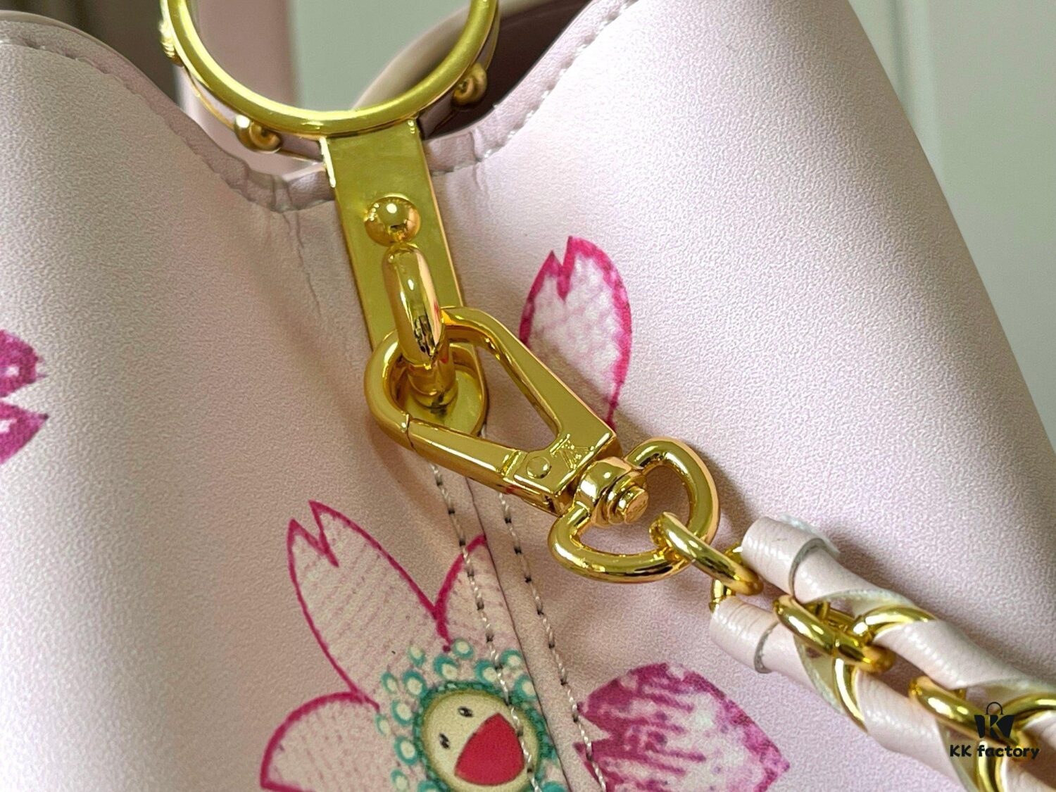 Guangzhou Stock Top Quality Original Capucines BB