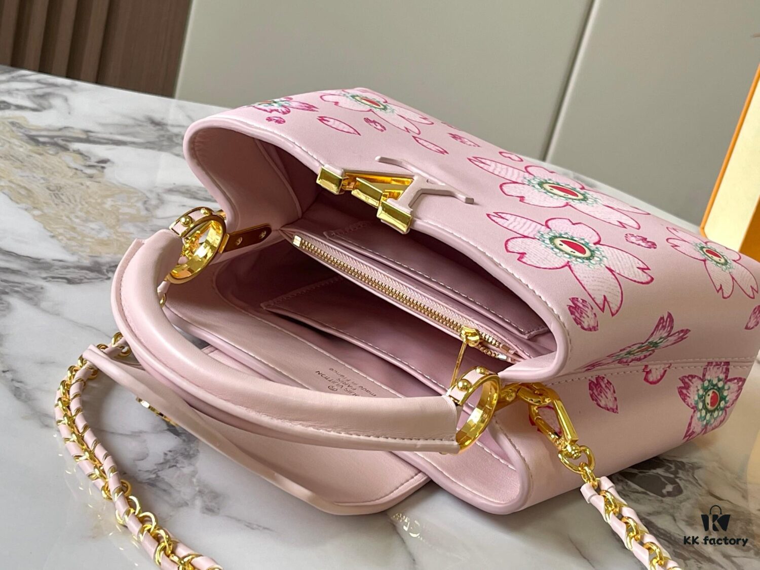 Guangzhou Stock Top Quality Original Capucines BB