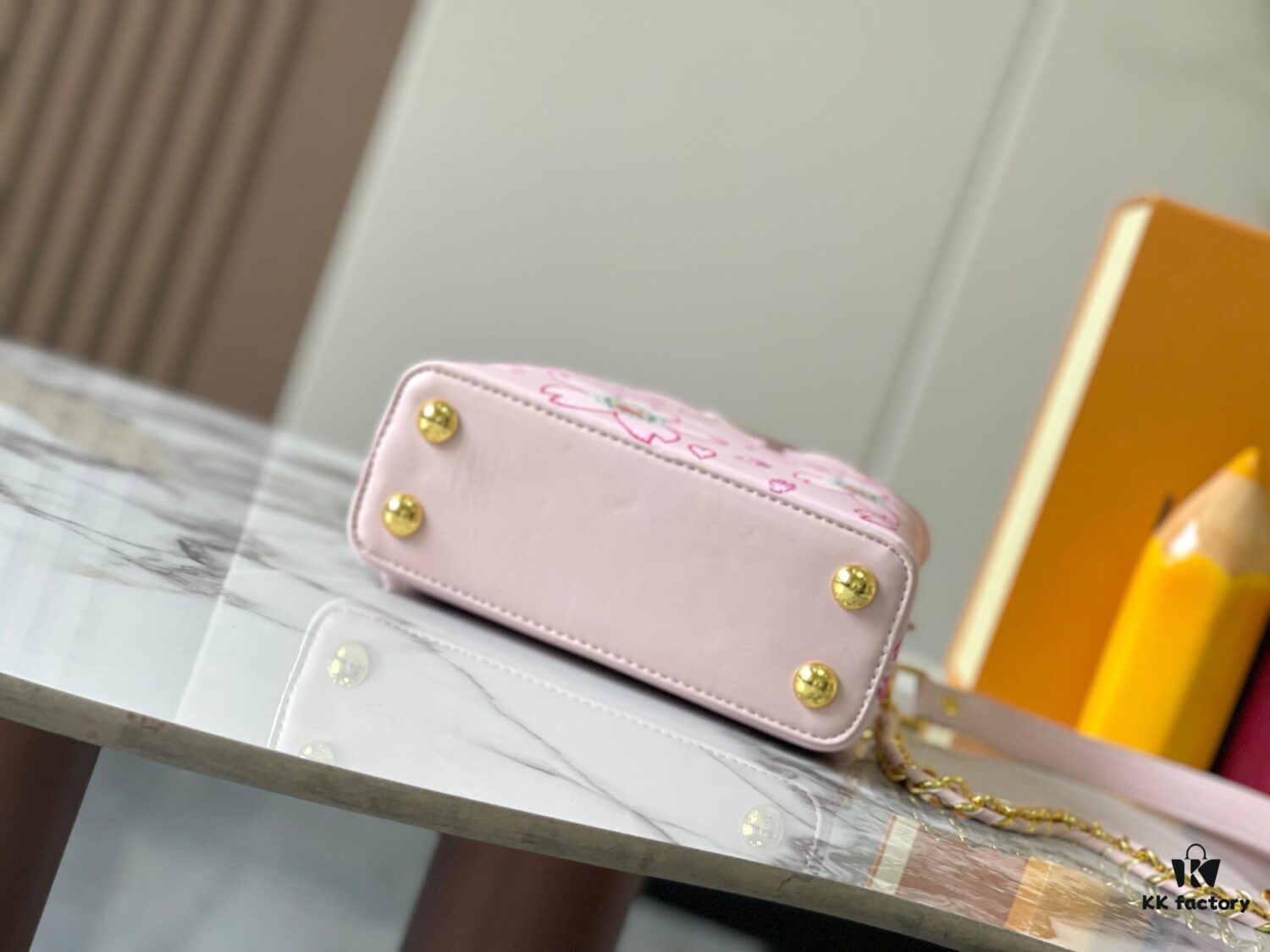 Guangzhou Stock Top Quality Original Capucines Mini Model: 13249 Pink Material: Canvas with Graffiti Hardware Upgraded Features: LV Initials, Unique Edge Ring, Exquisite Monogram Flower on Flap