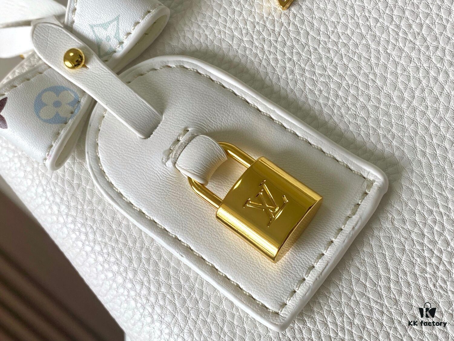 Guangzhou Stock Premium Original Capucines BB