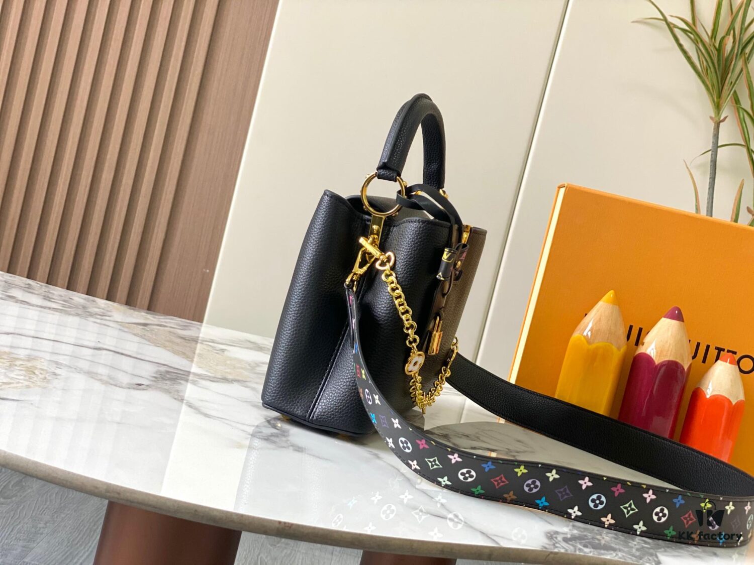 Guangzhou Stock Top Quality Original Capucines BB