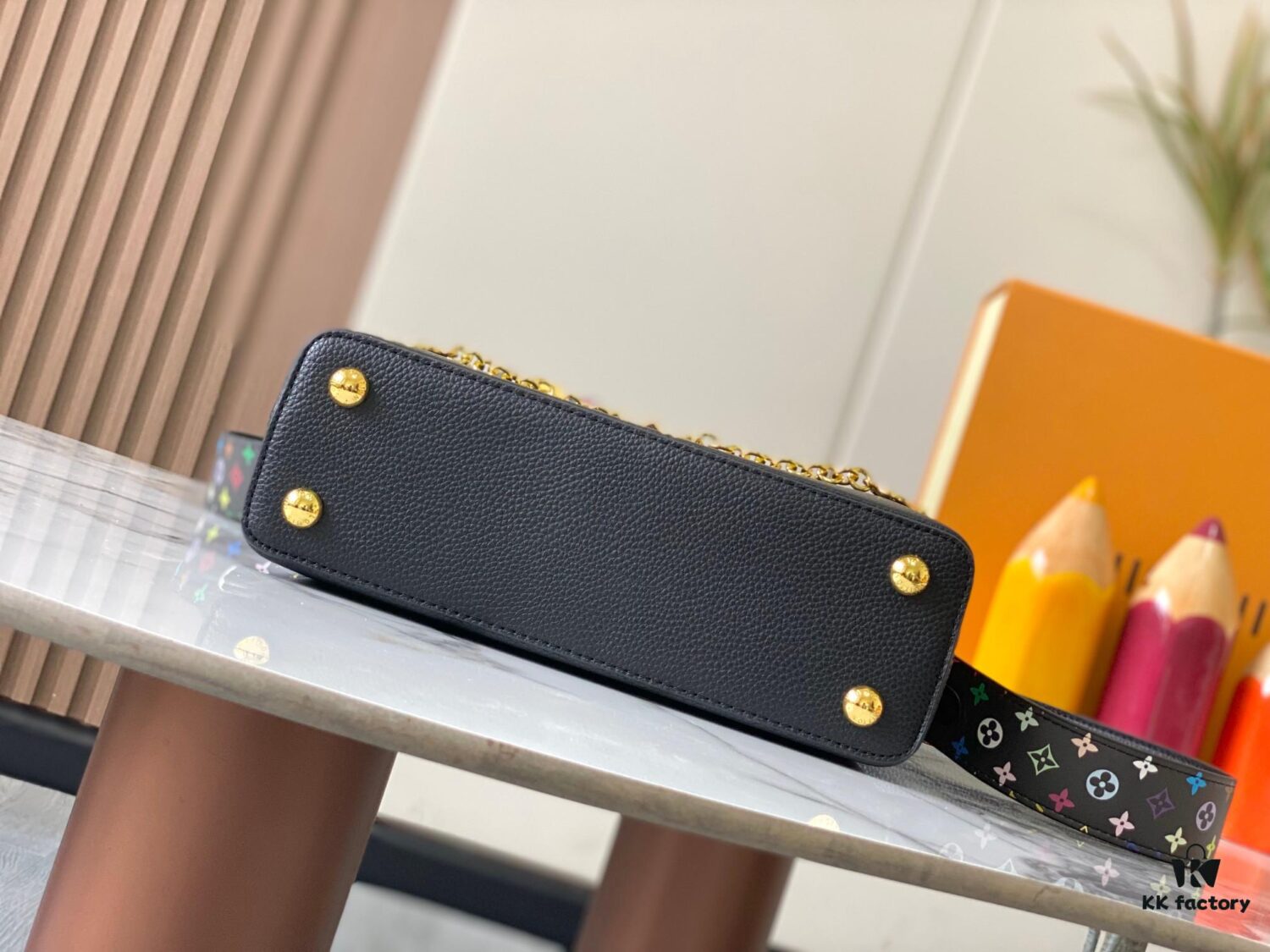 Guangzhou Stock Top Quality Original Capucines BB