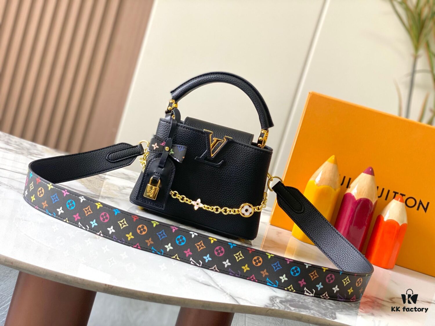 Guangzhou Stock Top Quality Original Capucines Mini