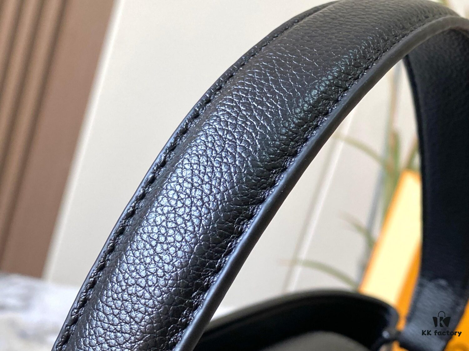 Upgraded Version M24880 Black Capucines Souple Large Handbag