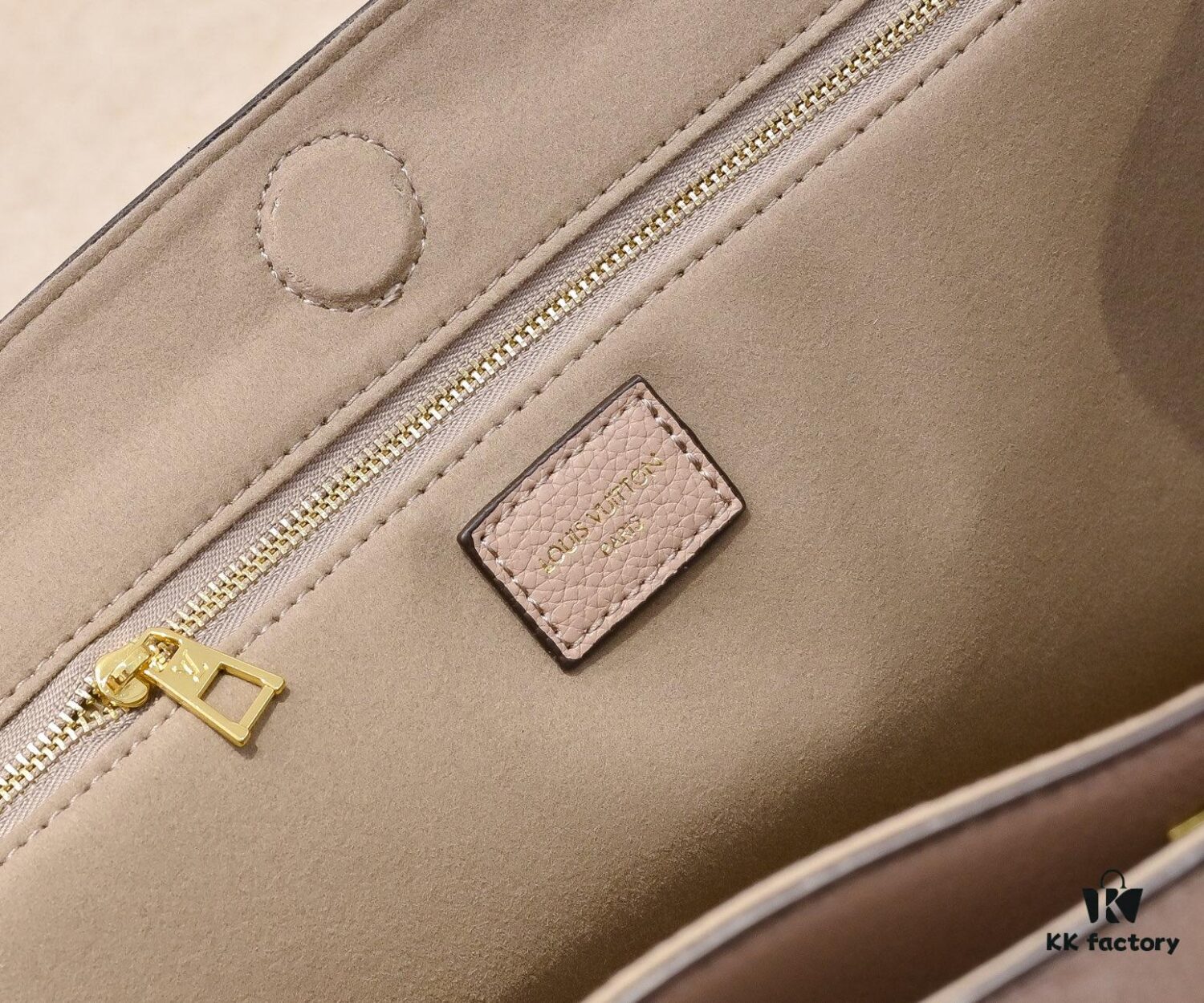 M14414 M14659 M14234 This Anytime Medium Bag Reimagines the Classic 1988 Promenade Bag