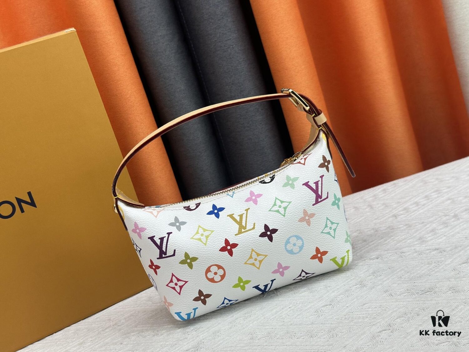 Official Latest Model (Authentic Photos, Accurate Match) M82949 LV x Takashi Murakami Collaboration Nano Speedy Bag