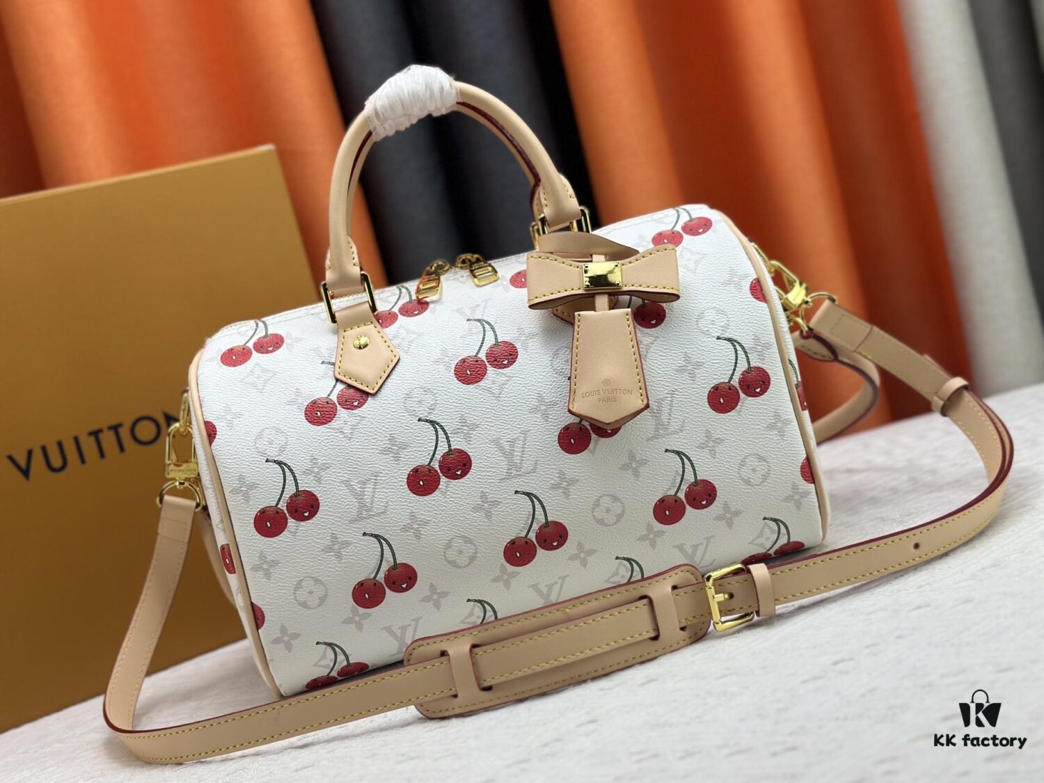 M17089 M40391 Louis Vuitton Cherry Series Handbag from 2005, Designed by Takashi Murakami