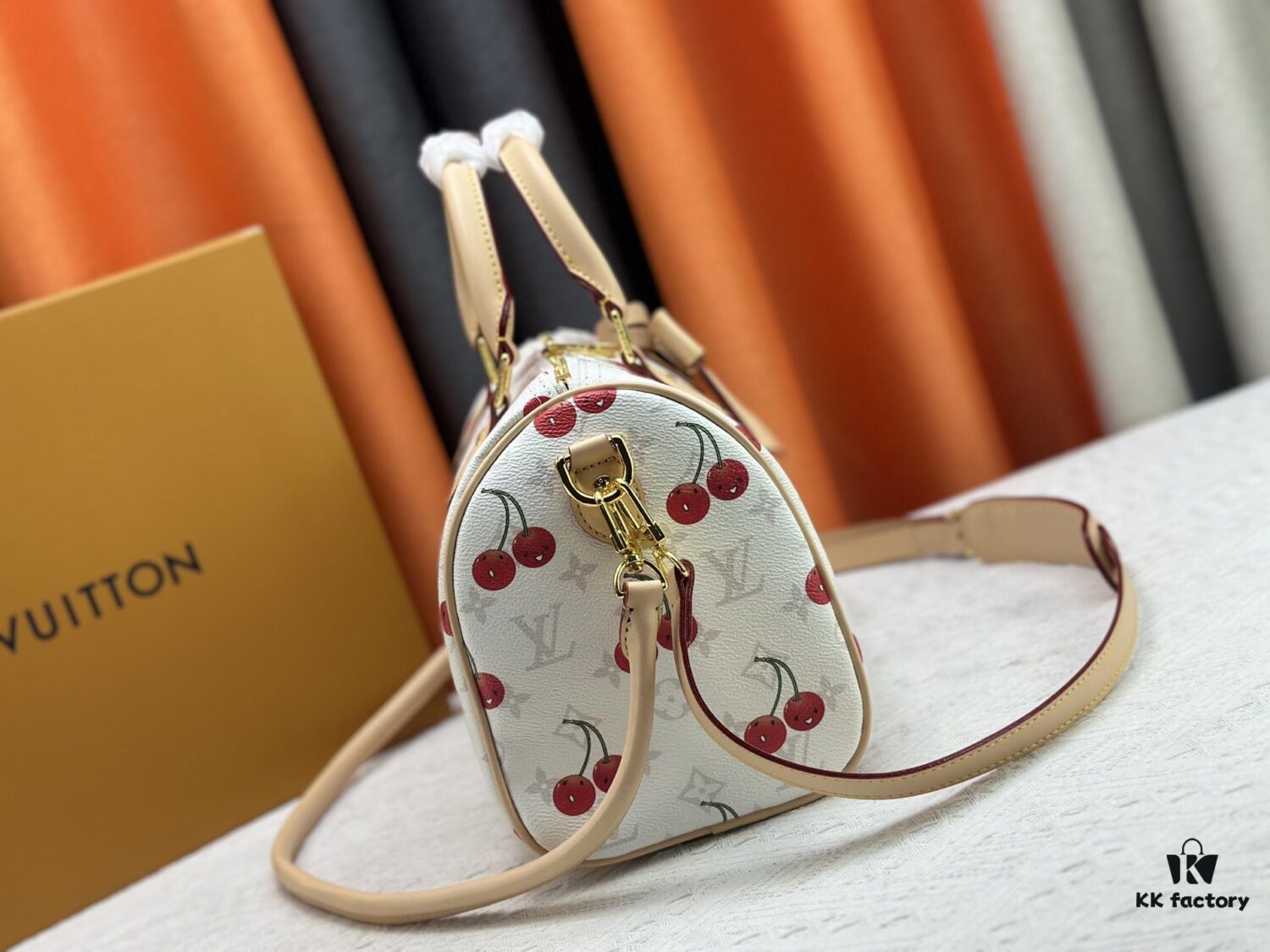 M17089 M40391 Louis Vuitton Cherry Series Handbag from 2005, Designed by Takashi Murakami