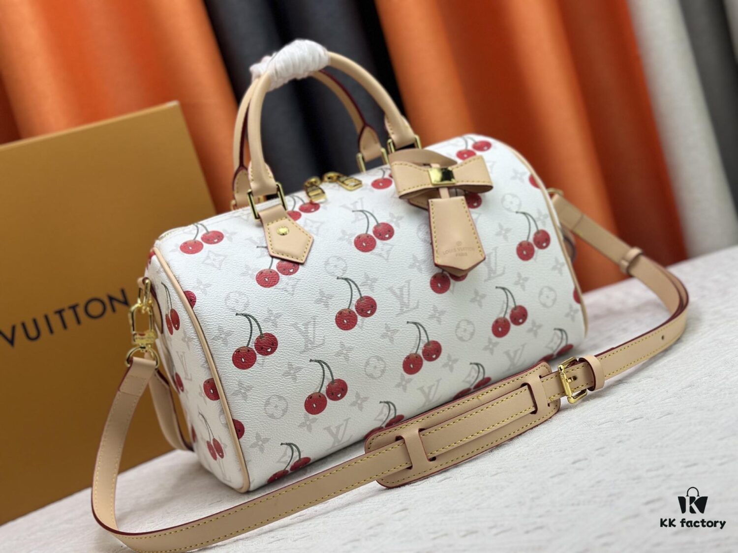 M17089 M40391 Louis Vuitton Cherry Series Handbag from 2005, Designed by Takashi Murakami