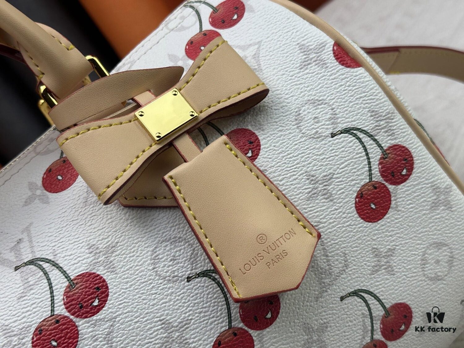 M17089 M40391 Louis Vuitton Cherry Series Handbag from 2005, Designed by Takashi Murakami