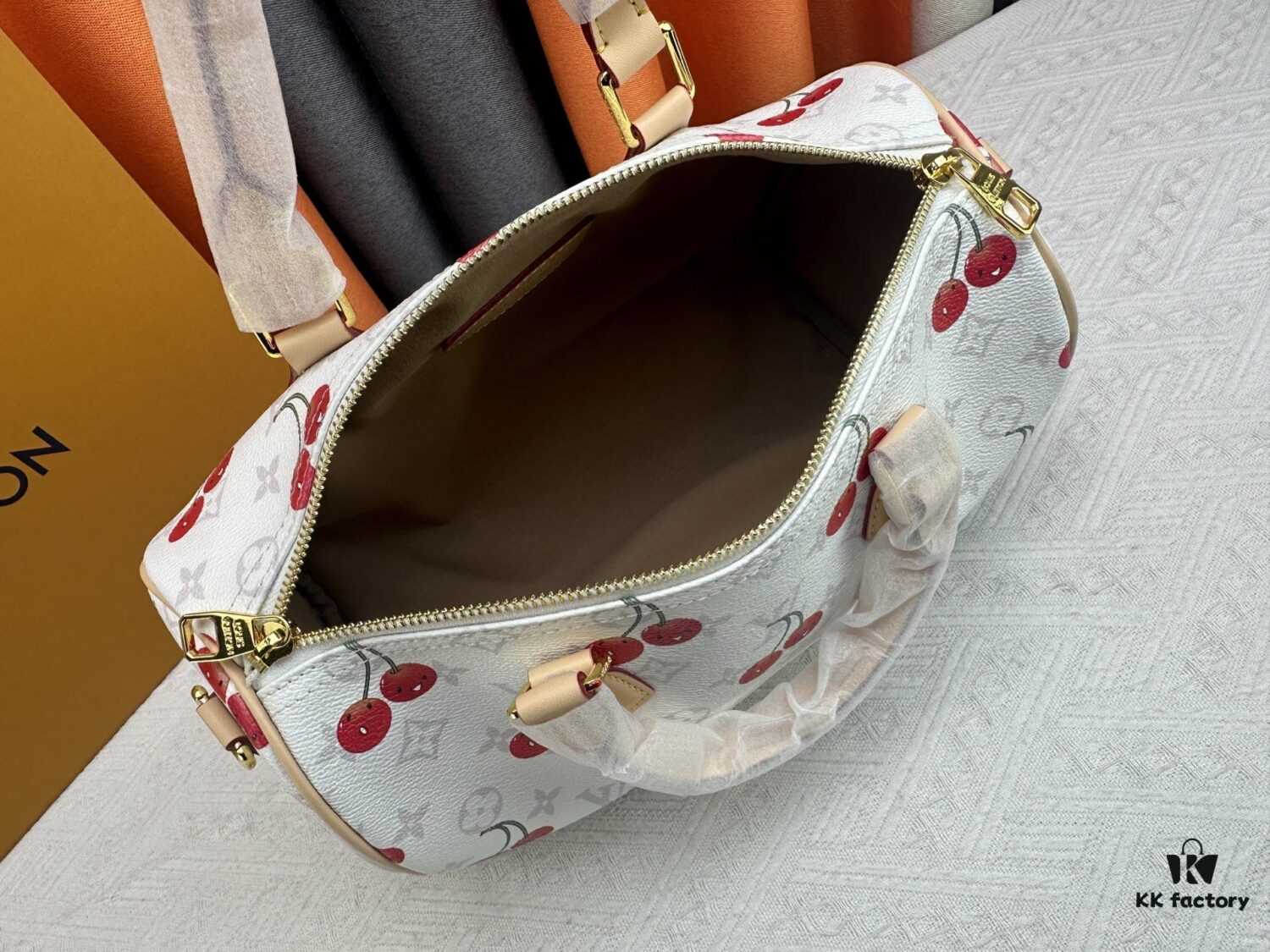 M17089 M40391 Louis Vuitton Cherry Series Handbag from 2005, Designed by Takashi Murakami