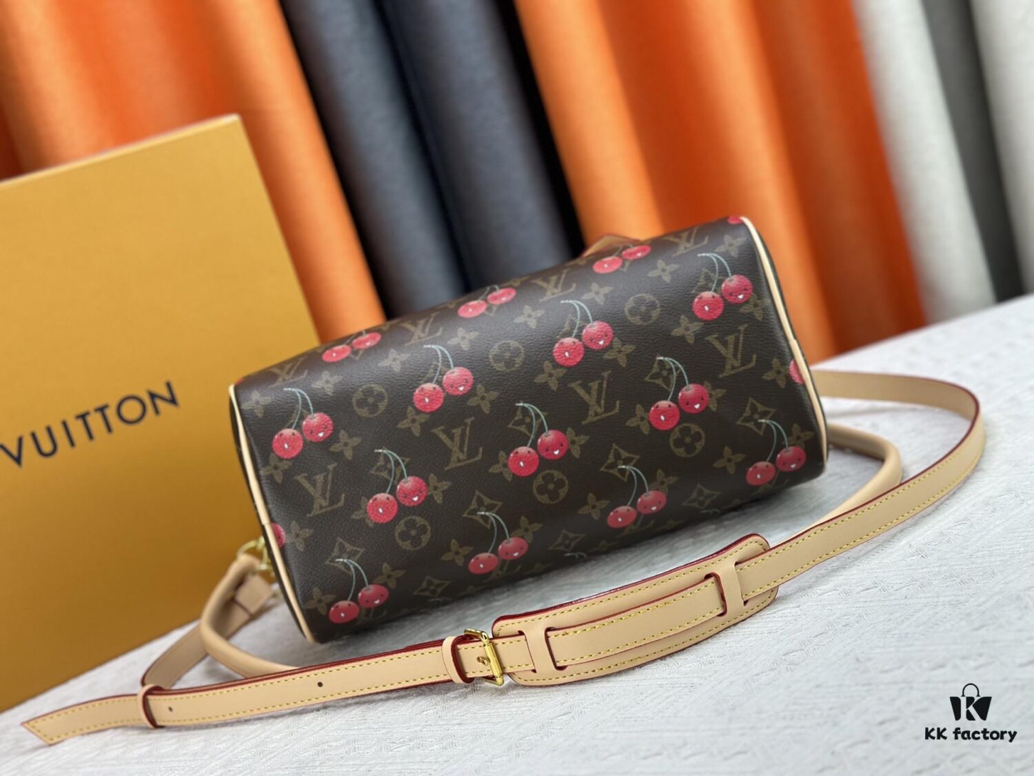 M17089 M40391 Louis Vuitton Cherry Series Handbag from 2005 Designed by Takashi Murakami